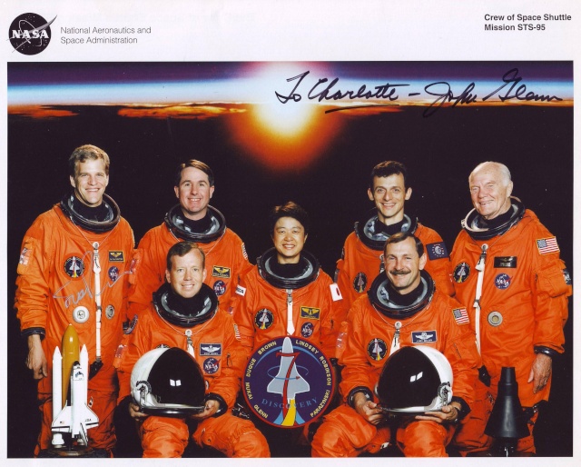 glenn - 29 octobre 1998 - Mission STS-95 / 15ème anniversaire retour John Glenn dans l'espace Sts-9510