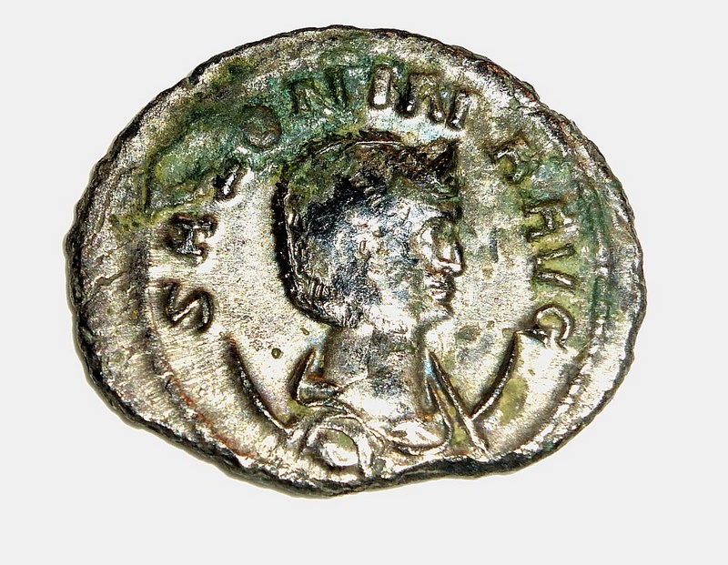 Monnaie romaine à identifier D110