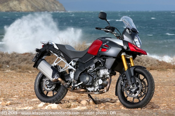 V STROM 1000 en attente concessionaire 001439