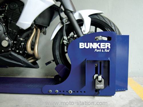 Bunker Park and Roll, l'antivol moto scooter pour parking 001591