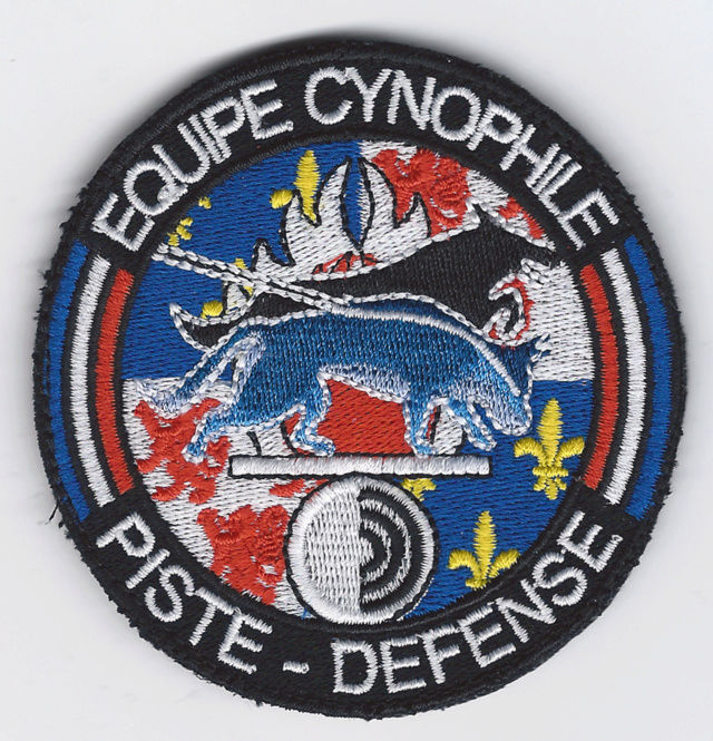 [France] Écusson des équipes cynophiles piste défense de la région de gendarmerie de Picardie Yycuss11