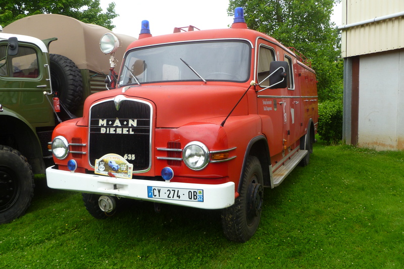 Utilitaires et poids-lourds  non Citroën ... - Page 23 06211