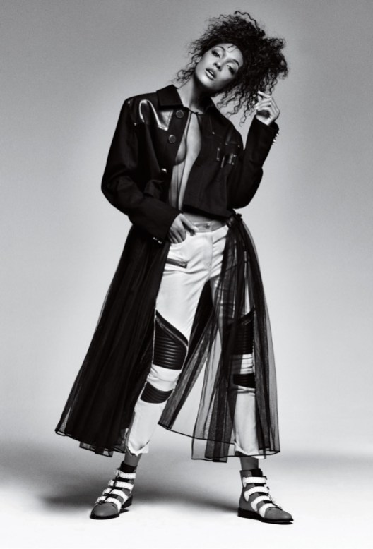 Supermodel Jourdan Dunn stuns in Elle Brazil magazine spread Jourda24