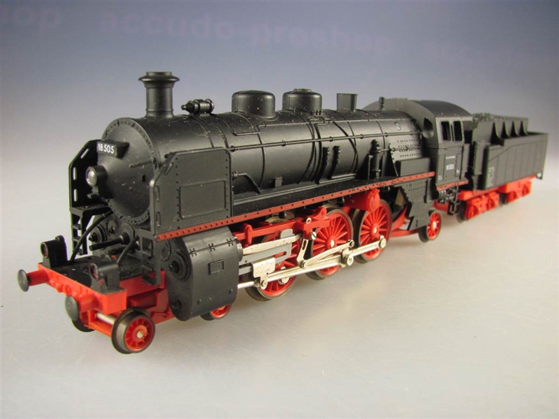 BR 18 505 und Bayr. S3/6 Revell 1:87 - Seite 2 Lima_s10