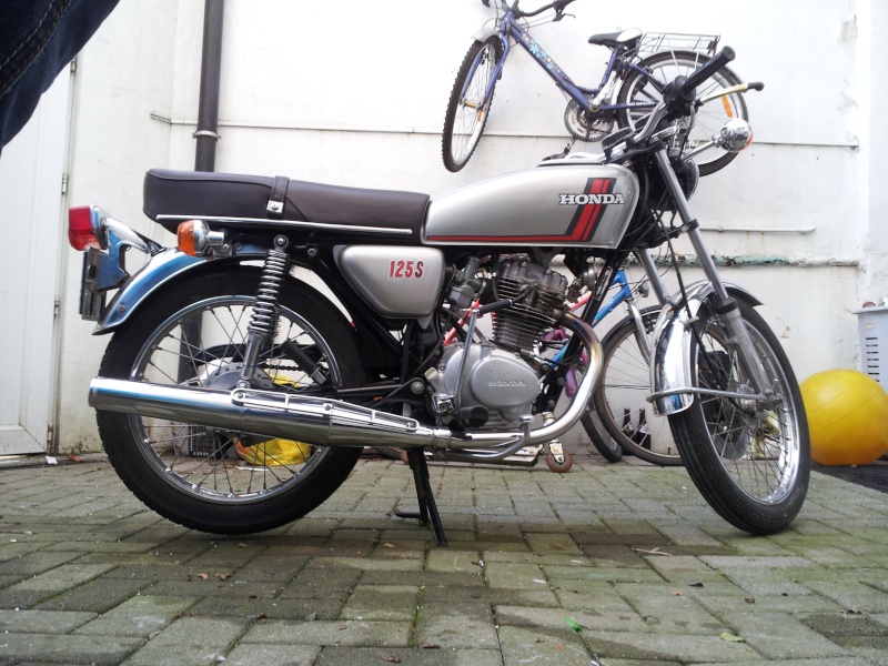 à Honda 125 mono des années 70
