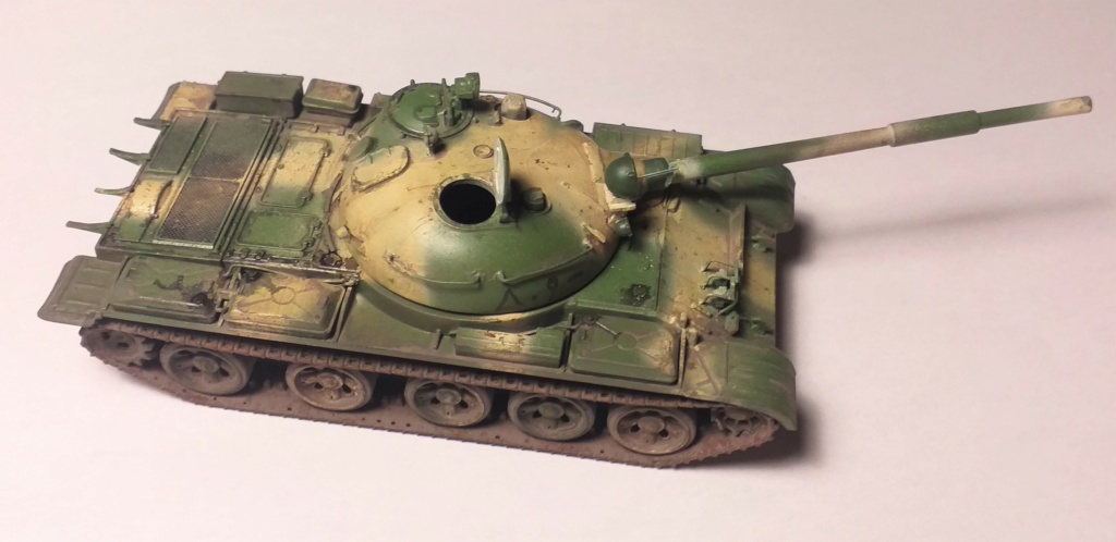 * 1/72    T-62 Trumpeter  20211017