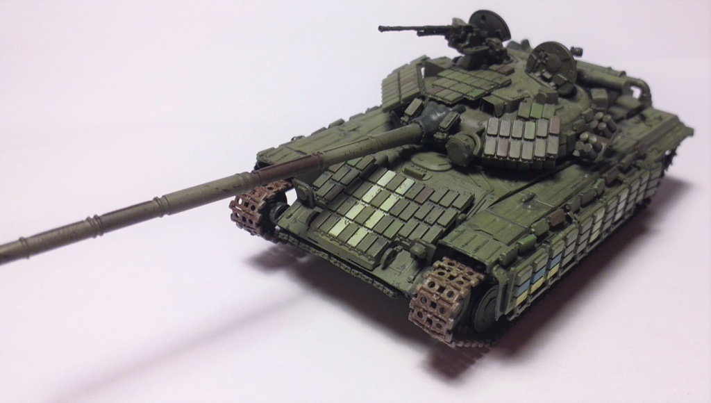 * 1/72    T-64 BV      Modelcollect  20211084