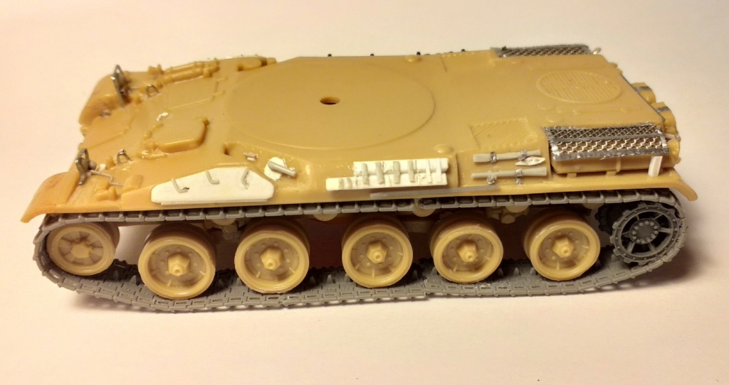 * 1/72 Amx 30B Heller 20211156