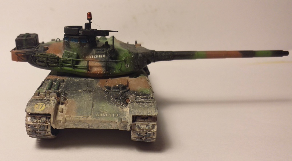 * 1/72    Amx 30B     Heller  20211173