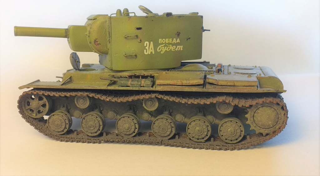 * 1/72 Fil rouge 2022 / CCCP : KV-2 Trumpeter 20220335