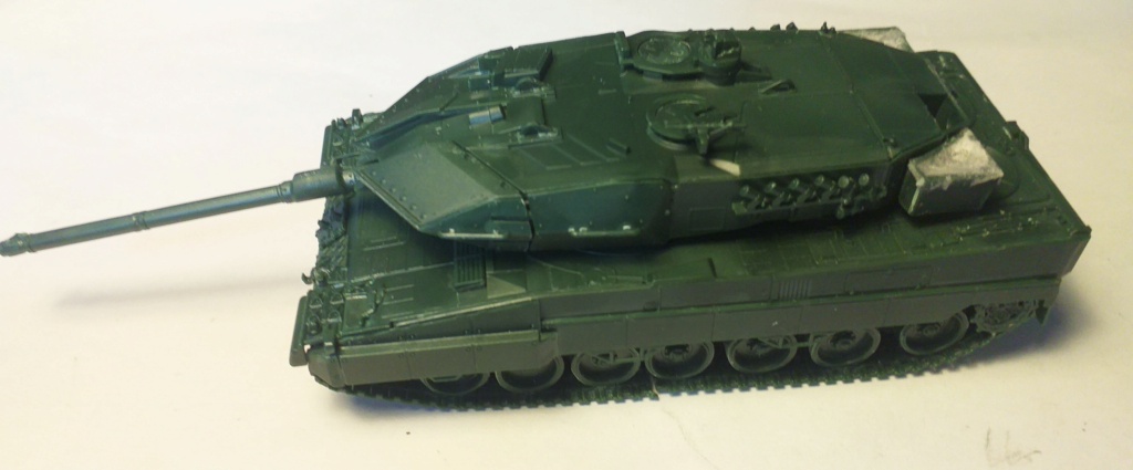 LEOPARD 2 A6 REVELL 1/72 20220624