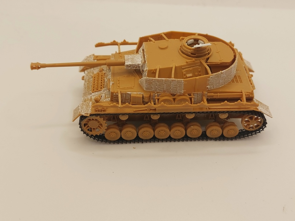 * 1/72 Panzer IV Zvezda  20231022