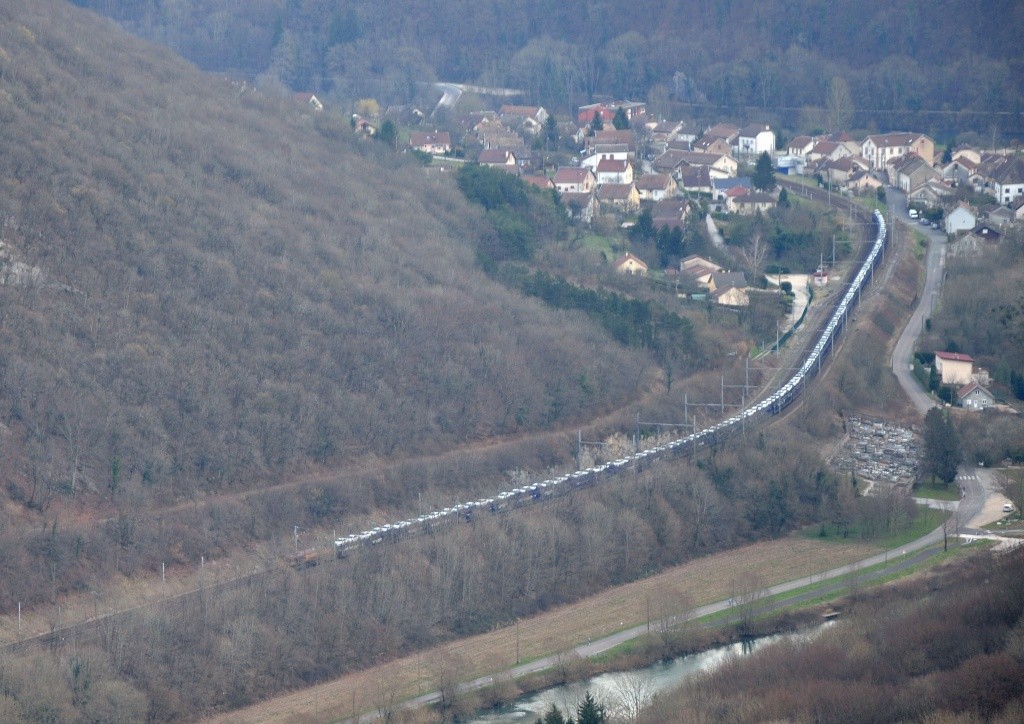 Trains dans la vallée du Doubs Dsc_4916