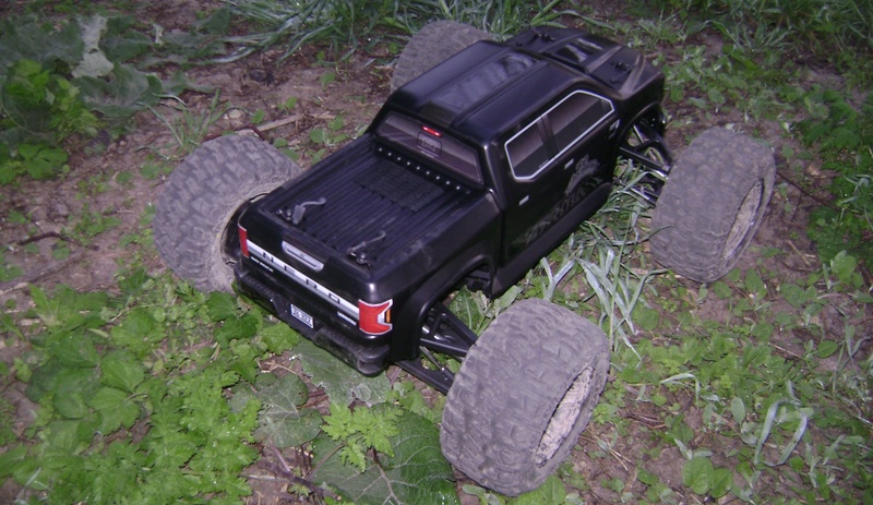 Arrma Monster Truck Nero BLX EDC / Fazon & Big Rock de Trankilou&Trankilette - Page 6 07_04_15
