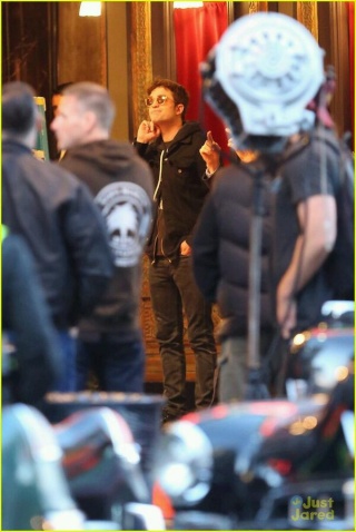 ROB SHOOTING AT PANTAGES THEATRE 31 MARCH Life3420