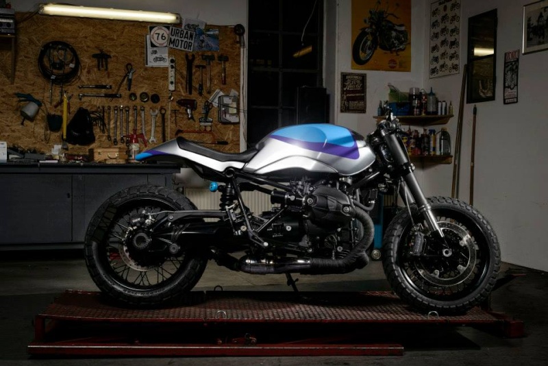 C'est ici qu'on met les bien molles....BMW Café Racer - Page 25 Bienmo10