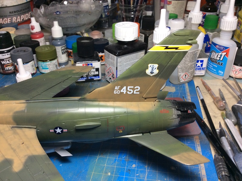 F-105D Hobby Boss 1/48 - Page 3 Img_2911