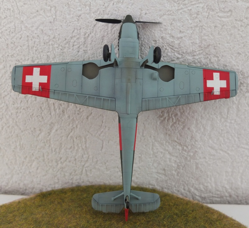 MESSERSCHMITT Bf 109 D SUISSE en 1940 Réf 80236 Dscf0750