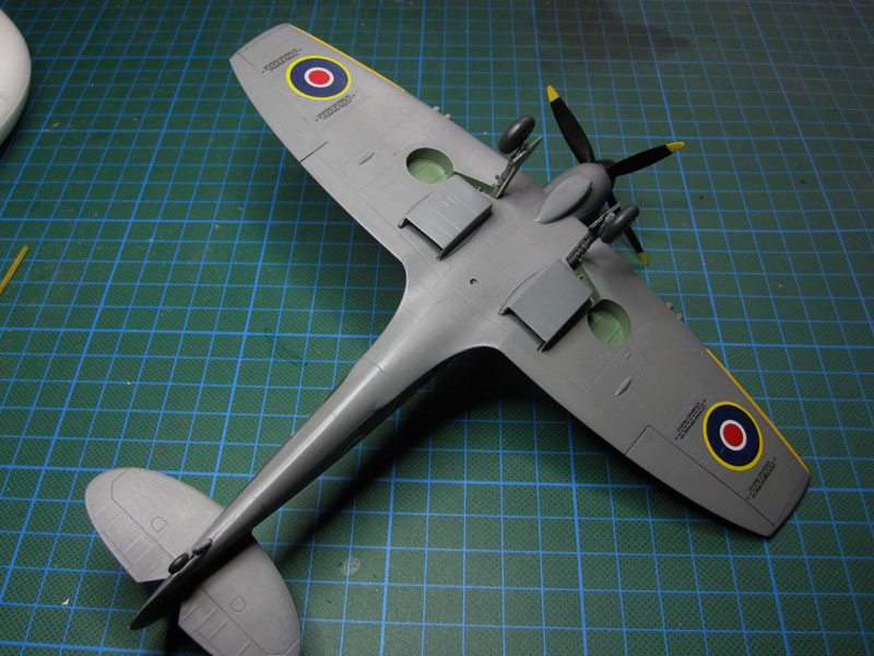 Supermarine Spitfire Mk.XVI / Revell, 1:48 Unten011