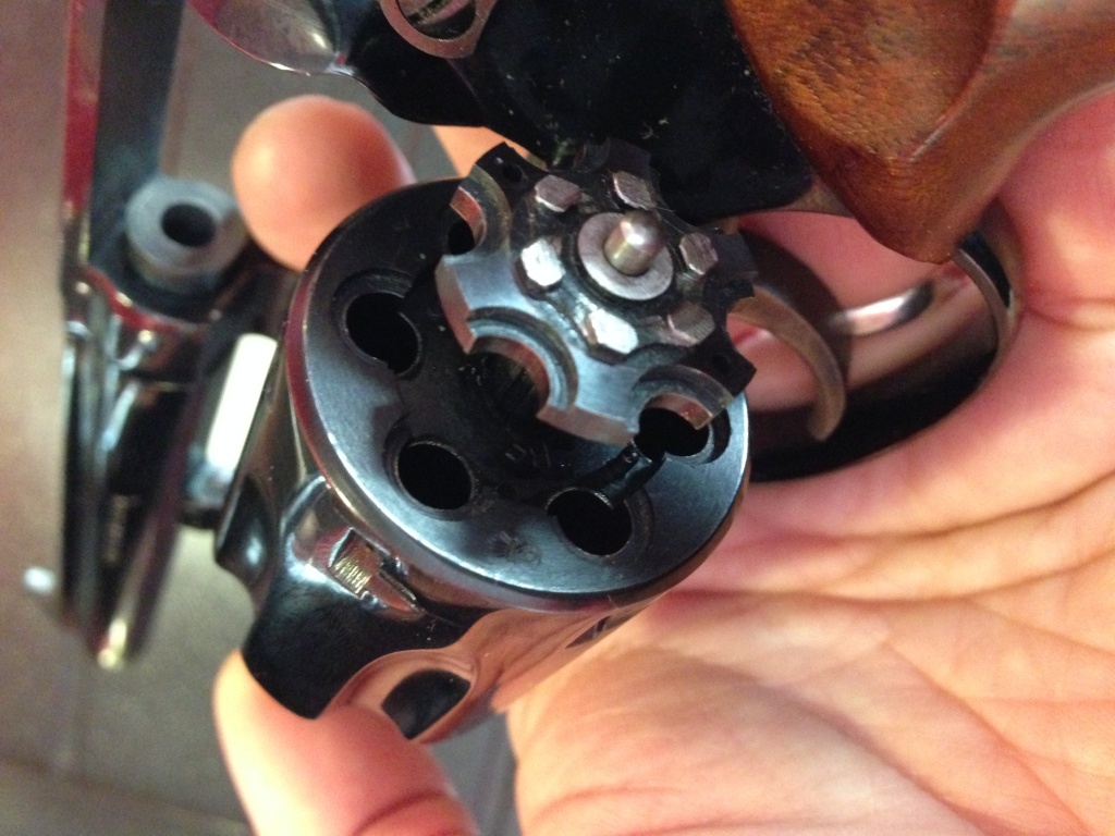 Revolver Smith & Wesson Pinned and Recessed Img_1111