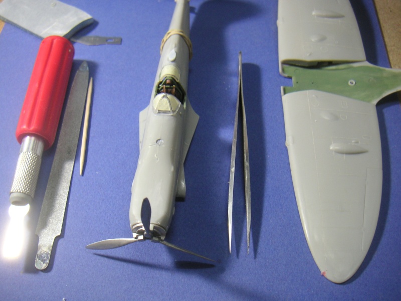 (Projet AA) Spitfire mk Vb NN-T 1/48 tamiya - Page 2 Pict0103