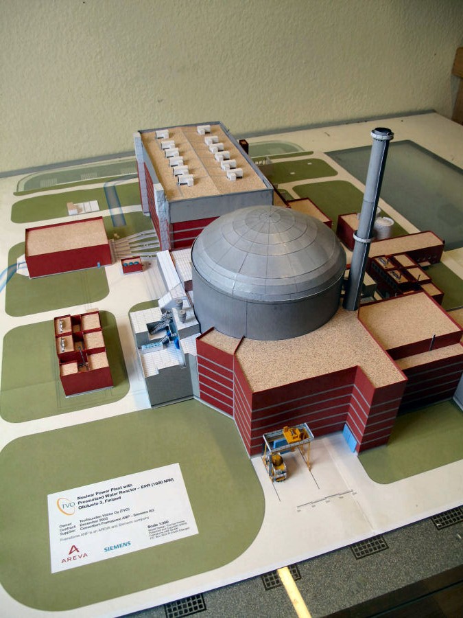 Kernkraftwerk EPR ( 1600 MW ) fertig Img_9359