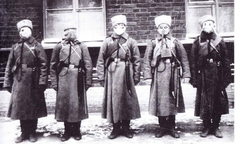 DOSSIER: L'Armée Russe 1914-17 (Historique et uniformes de l'infanterie) Masque13