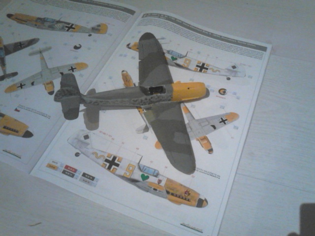 (GB JICEHEM) [Eduard] Messerschmitt Bf 109F  1/48 - Page 2 Dsc_3939