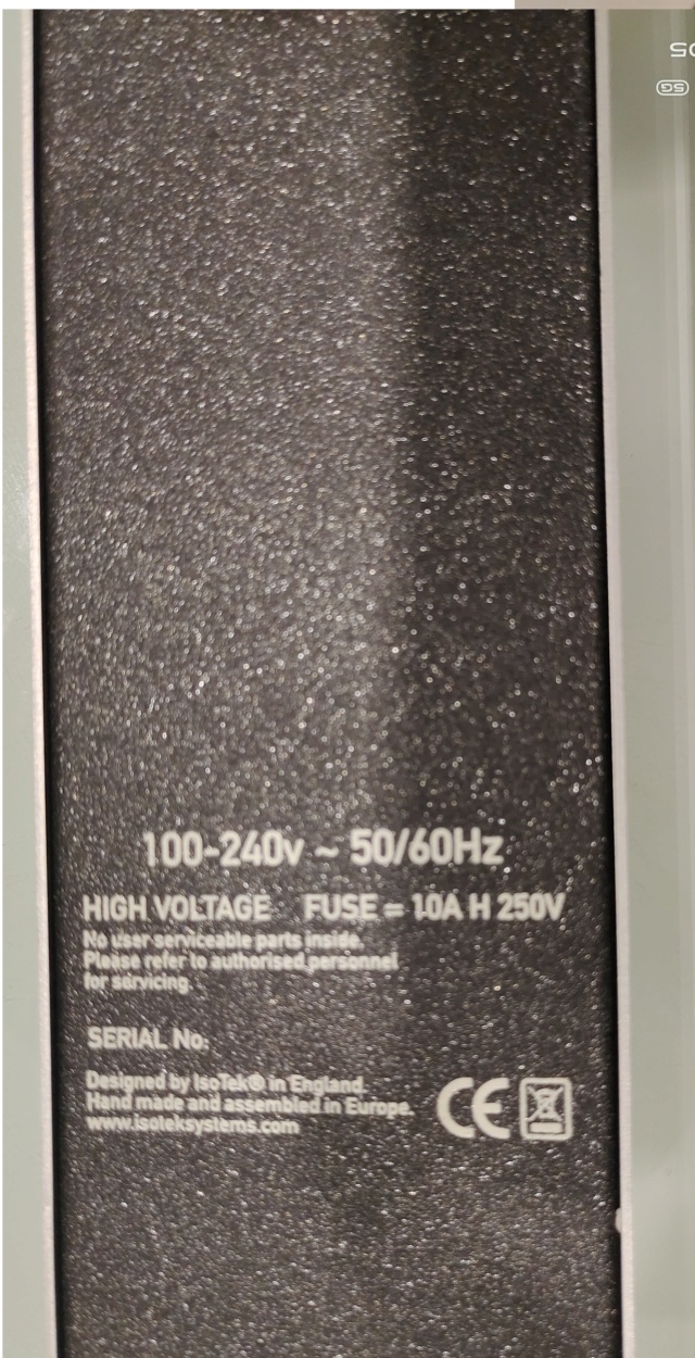 Isotek Evo3 Polaris power distributor Img_2029