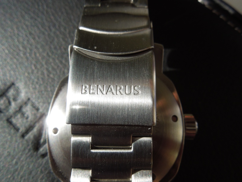 Petite revue de la Benarus Moray Blue Dart Dial (toolwatch inside) Dscn5237