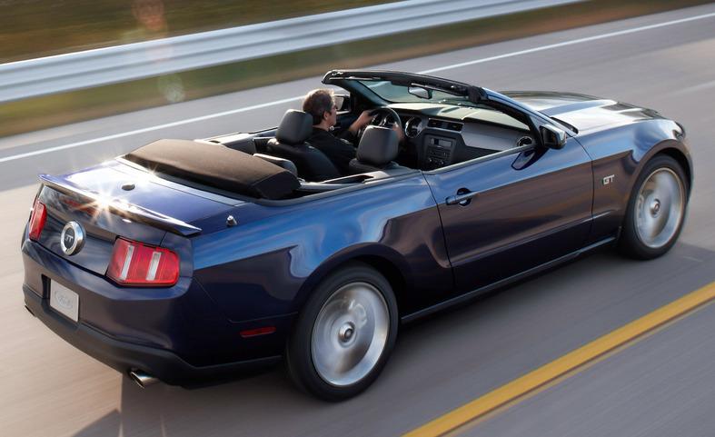 2010 Shelby GT-500 Convertible 1:12 (GB 2014) - Page 3 2010-f10