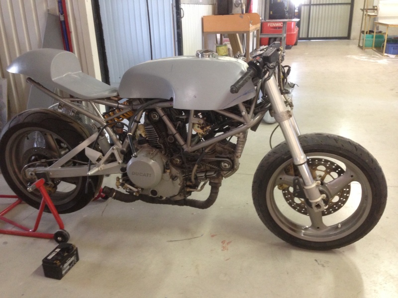 XT 600 Café Racer par Poly26 Img_2521