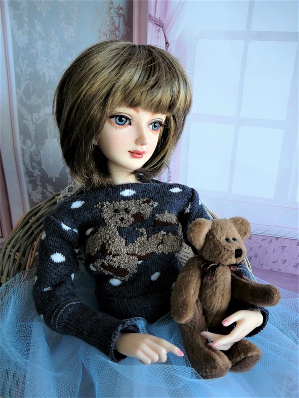 THIBA'S BJD : Une perruque bleue por Malvina (p. 48) 18_dah10