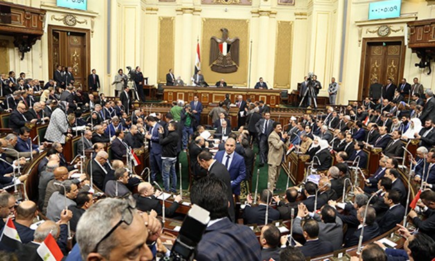 البرلمان" يوافق رسميا على منح غير المخاطبين بقانون الخدمة المدنية علاوة غلاء استثنائية 2336