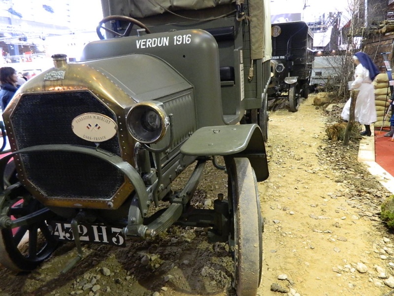 CHAR FT-17 & 1914 / 1918 à Rétromobile 2014 Convoi10