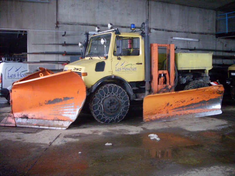 unimog chasse neige du boulot Sdc10410