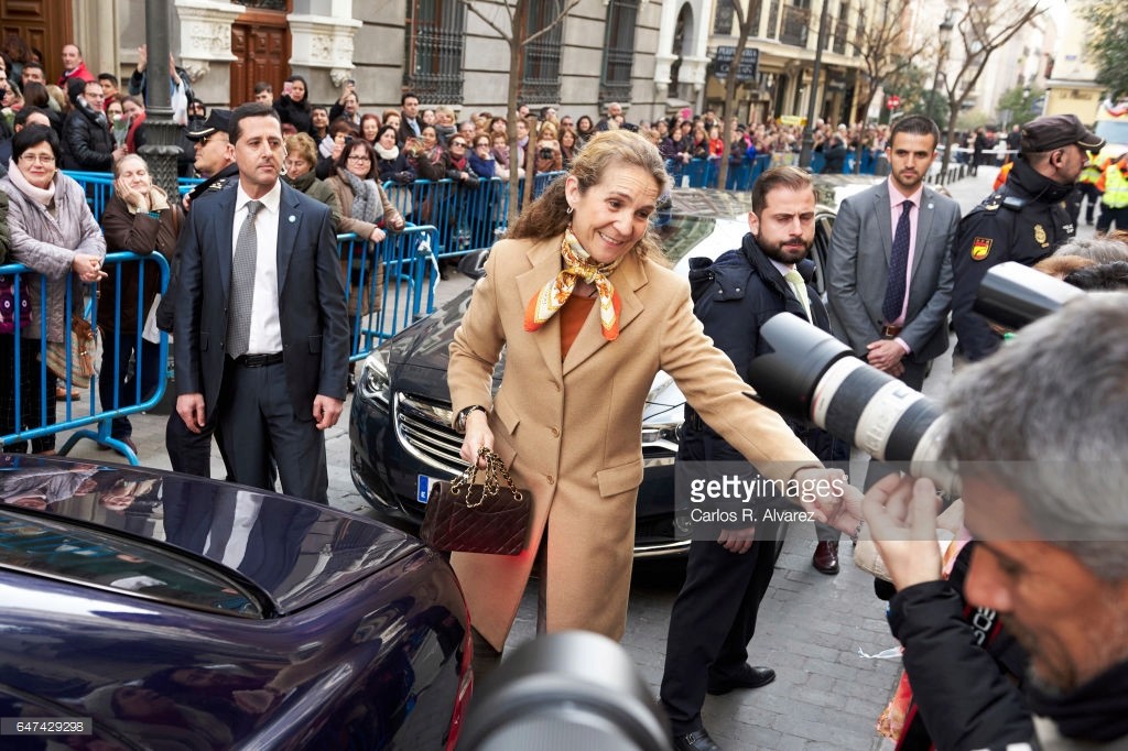 INFANTA ELENA, ACTOS RECIENTES (2da Parte) - Página 14 Esp1210