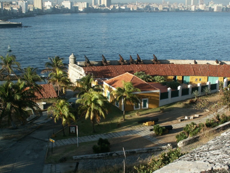 Les envois des photos des membres TSGE sur PANORAMIO - Page 5 Cuba_020