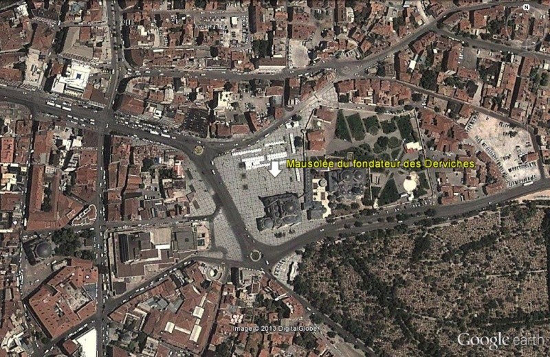 Les derviches tourneurs - Turquie Mausol11