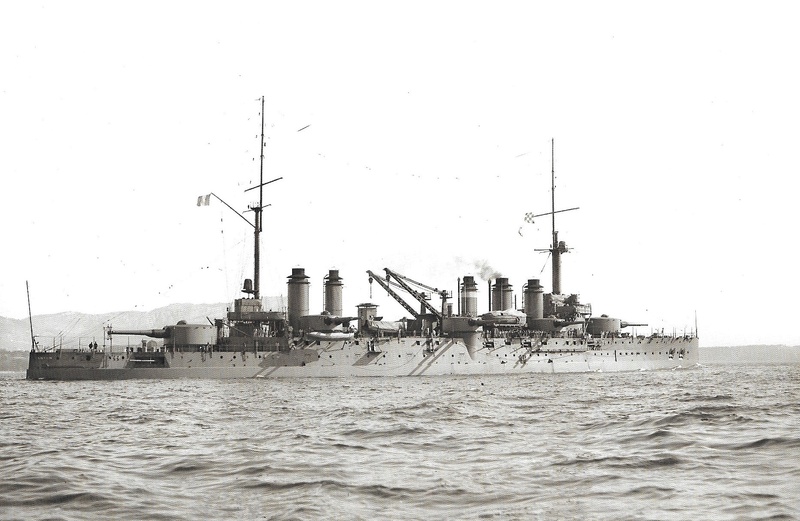 Navires de guerre Français 1914-1918 Danton11