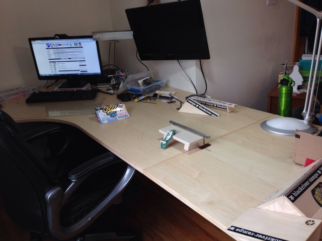 Post your fingerboard desk/area - Page 2 Eduyzw10