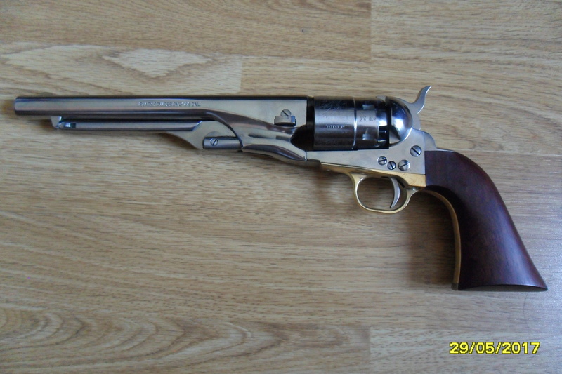 Revolver Pietta 1860 Army finition acier poli Sam_4210
