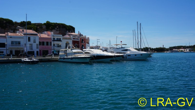 Voyage à Minorque, mai 2017 - 3 : Mardi 16 mai : Binibèquer Vell, Mahon, Cala En Porter Dsc05619