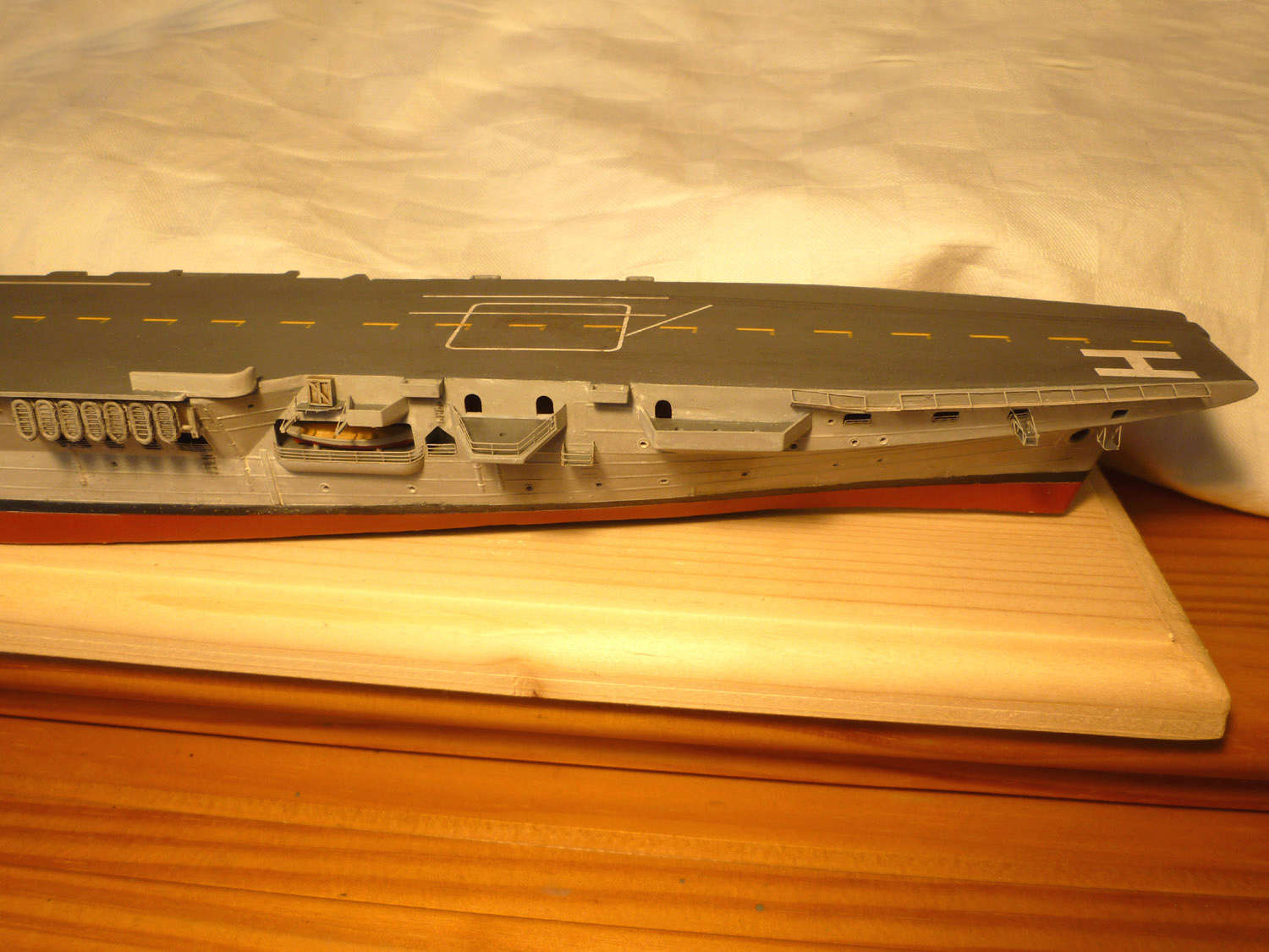 Porte-avions Arromanches Indochine 1954 Heller 1/400 + L'ARSENAL + WEM - Page 3 Arroma45