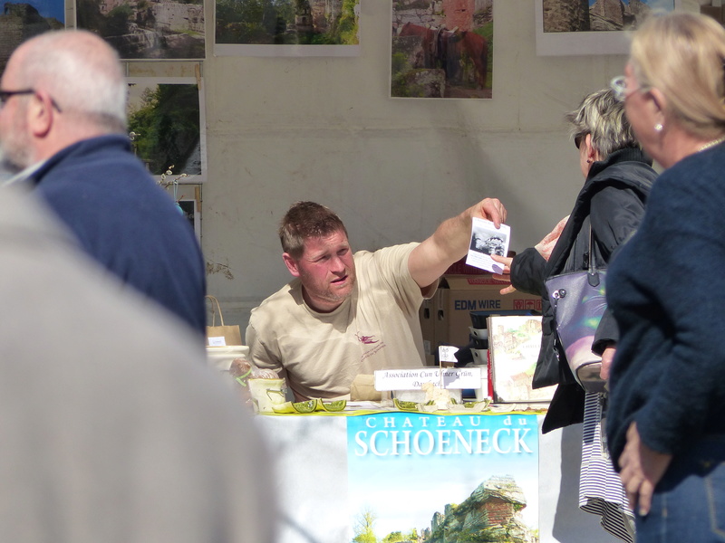 Dimanche 26 mars 2017 marché de Pâques de Niederbronn  P1200613