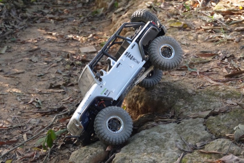 scx10 - Reinforcing the links of a standard RTR SCX10 Jeep Rubicon Jeep_a11