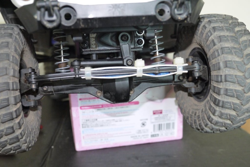 Reinforcing the links of a standard RTR SCX10 Jeep Rubicon Steeri10