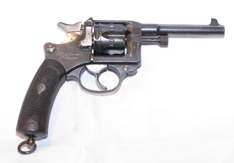 revolver français reglementaire mod. 1892 Revolv10