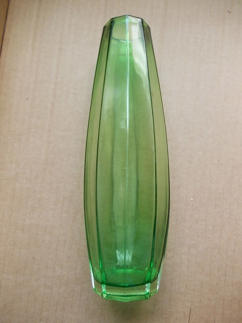 Green Hexagonal glass whos the maker Dscn0110