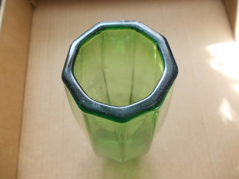 Green Hexagonal glass whos the maker Dscn0112